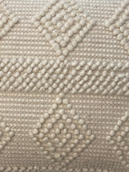 Dawn Throw Pillow, Ivory (20"x20"x4")