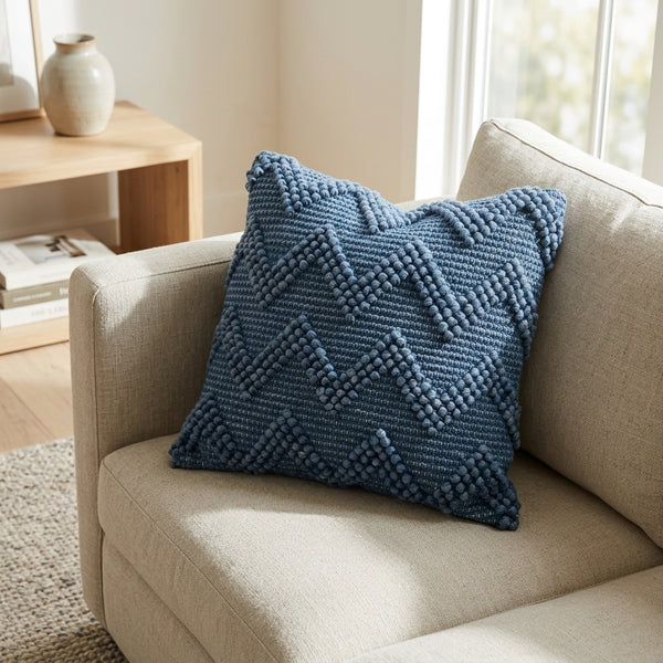 Hadley Throw Pillow, Blue (20"x20"x4")