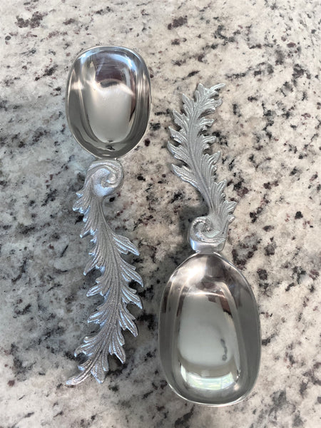 Davis Leaf Scoop , Silver (9.5"X1.5")