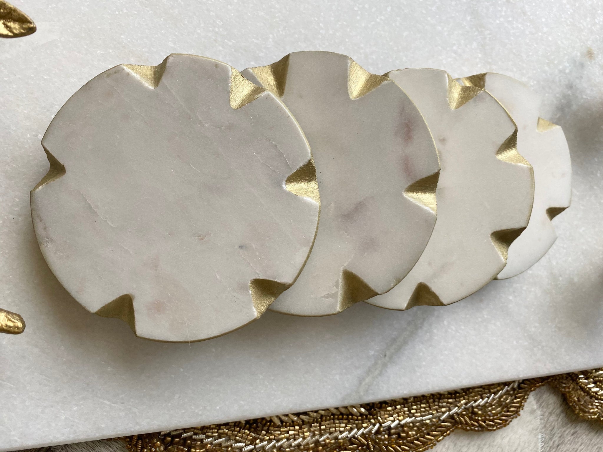 Nova gold edge detailed 4" marble coaster (Set of 4)