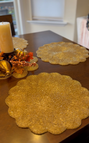 Liza beaded scalloped placemat 14" (Multiple colors)