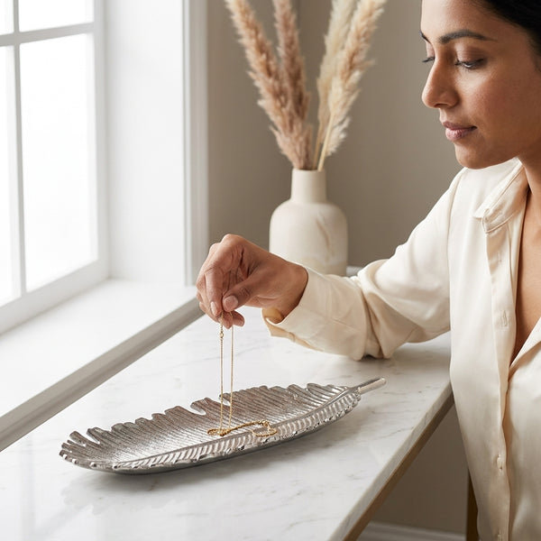 Olivia Leaf tray, Silver 12"