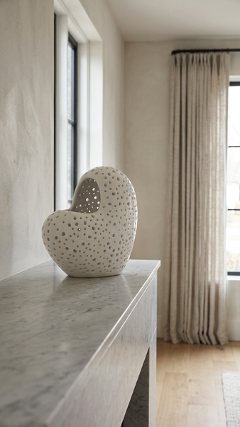 Hearty White & Gold Heart Sculpture Vase