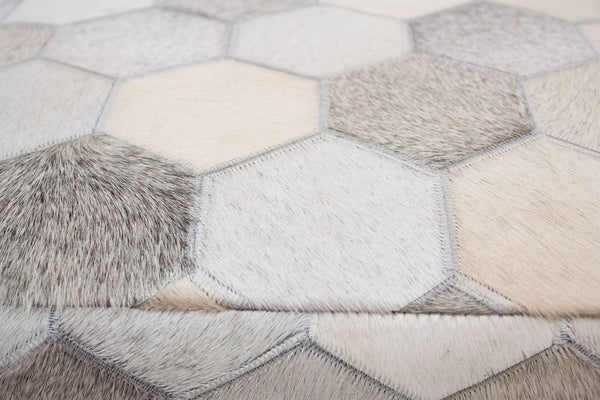Geometric Hide Pouf Eli, Ivory (18"x18"x18")