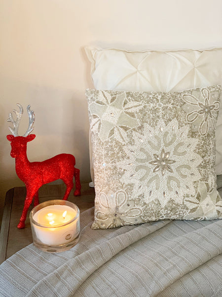 Flake Throw Pillow, White (16"x16"x4")